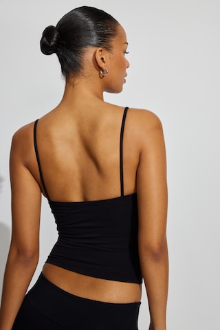 Sleek Straight Neck Cami Top - Image 3