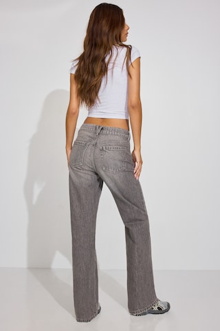 '90s Straight Jeans - Image 3