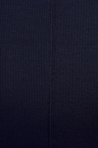 Serene Deep V-Neck Long Sleeve Top - Image 4