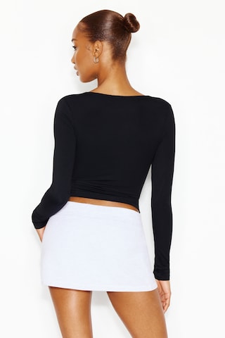 Sleek Plunge Longsleeve Top - Image 8